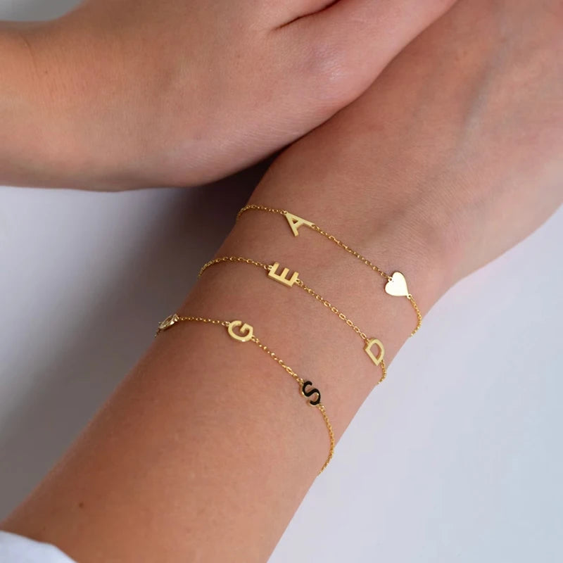 Bracelets personnalisés au nom des lettres A-Z pour femmes