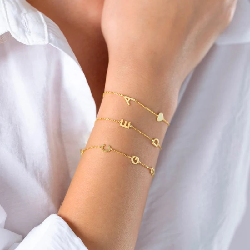 Bracelets personnalisés au nom des lettres A-Z pour femmes
